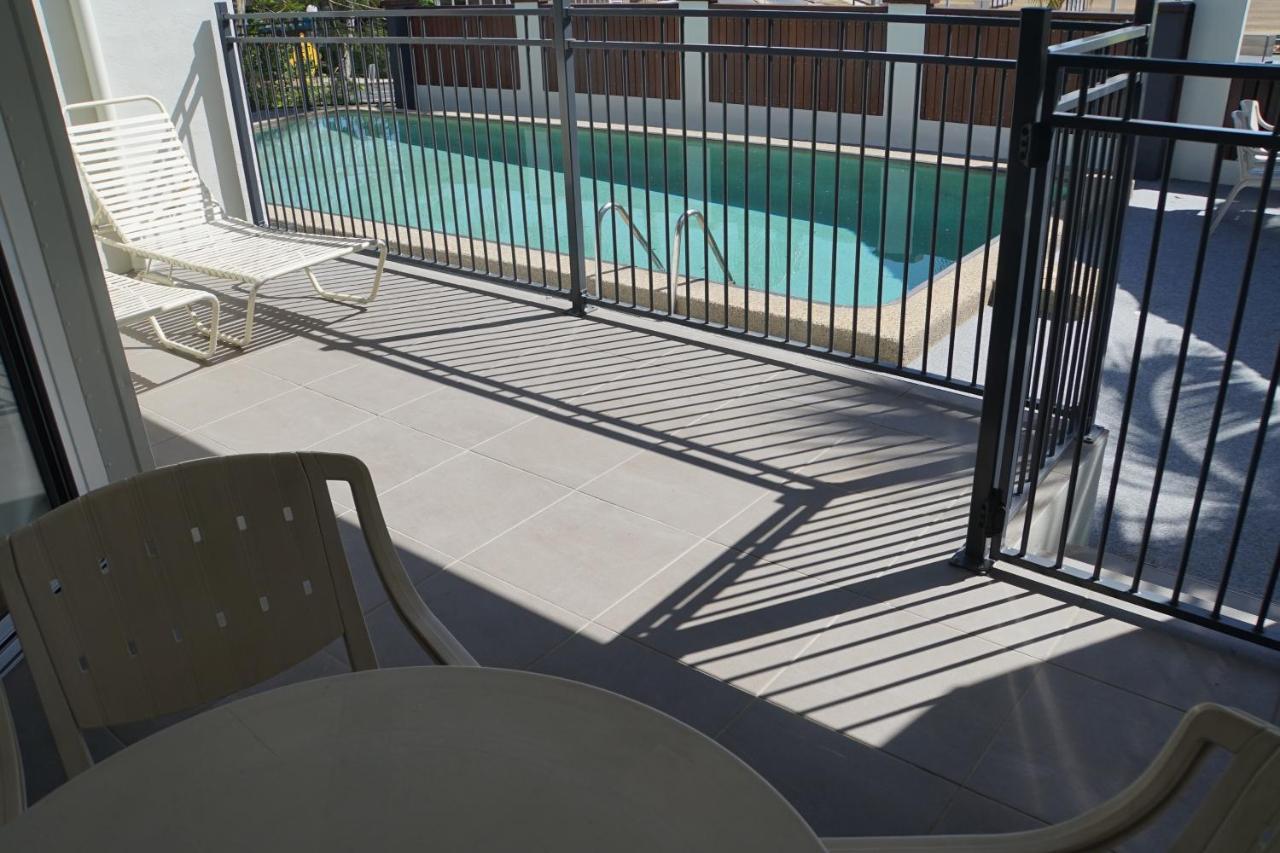 Airlie Seaview Apartments Airlie Beach Exterior foto
